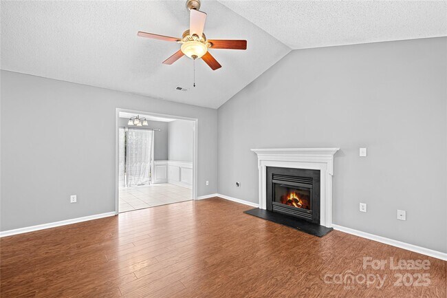Building Photo - 2215 Genesis Dr