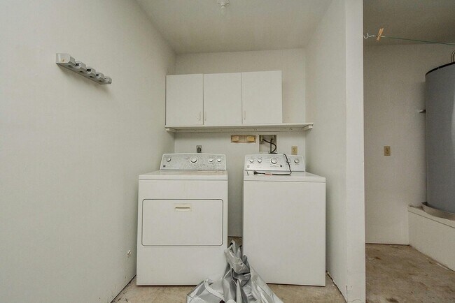 Building Photo - 2119 Landcircle Ct