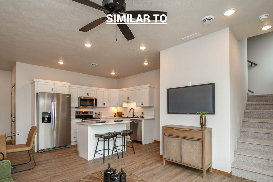 Building Photo - 6107 S Alki Pl