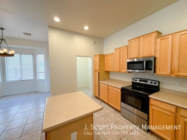 Building Photo - 279 W Desert Ave