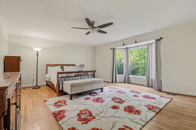 Building Photo - Two Levels. Two Kitchens. One Pool. East Cobb at $5,495/month