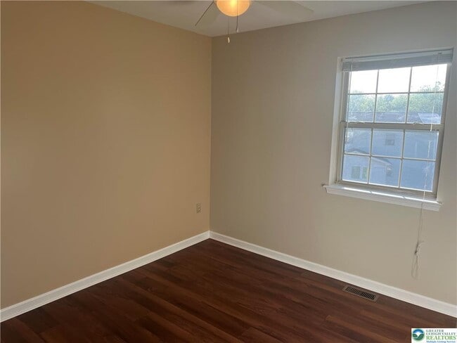Building Photo - 3321 Carl Dr
