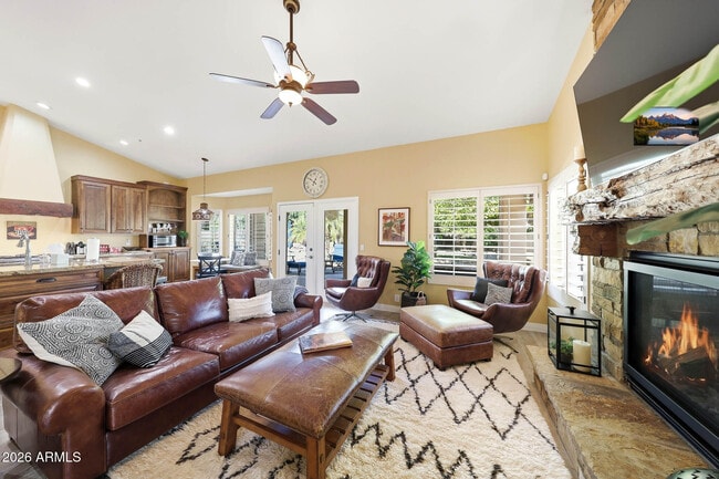 Building Photo - 7642 E Hartford Dr