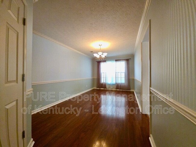 Building Photo - 2909 Mahala Ln