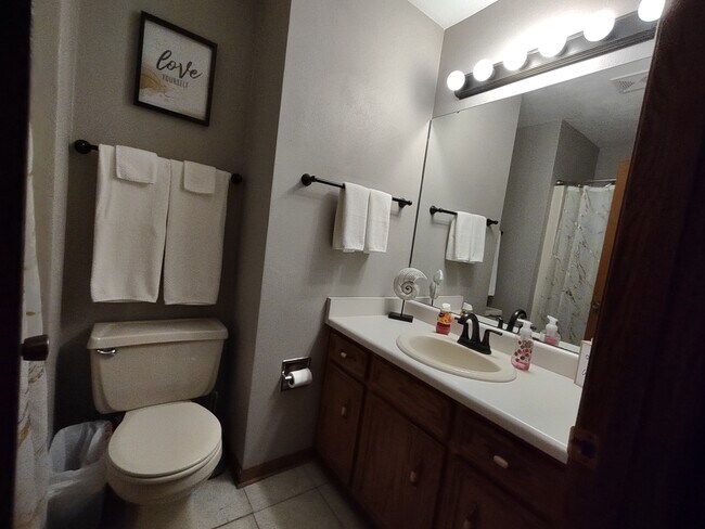 Building Photo - 4465 Masters Ct
