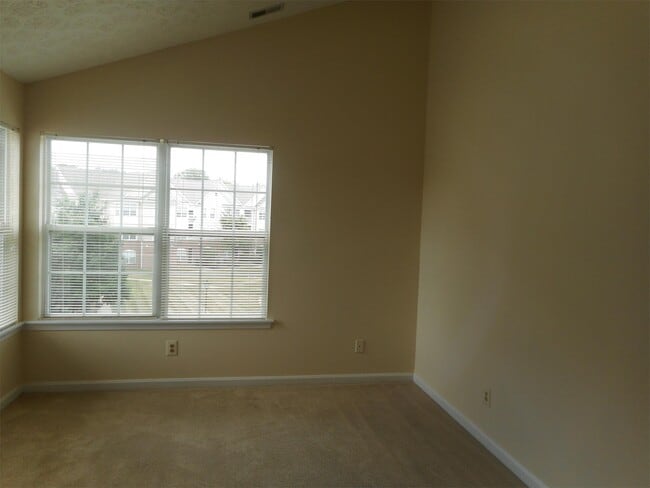 Building Photo - 104 Bayland Dr