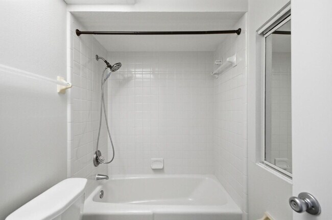 Building Photo - "Charming 3-Bedroom Oasis with 2 Baths on ...