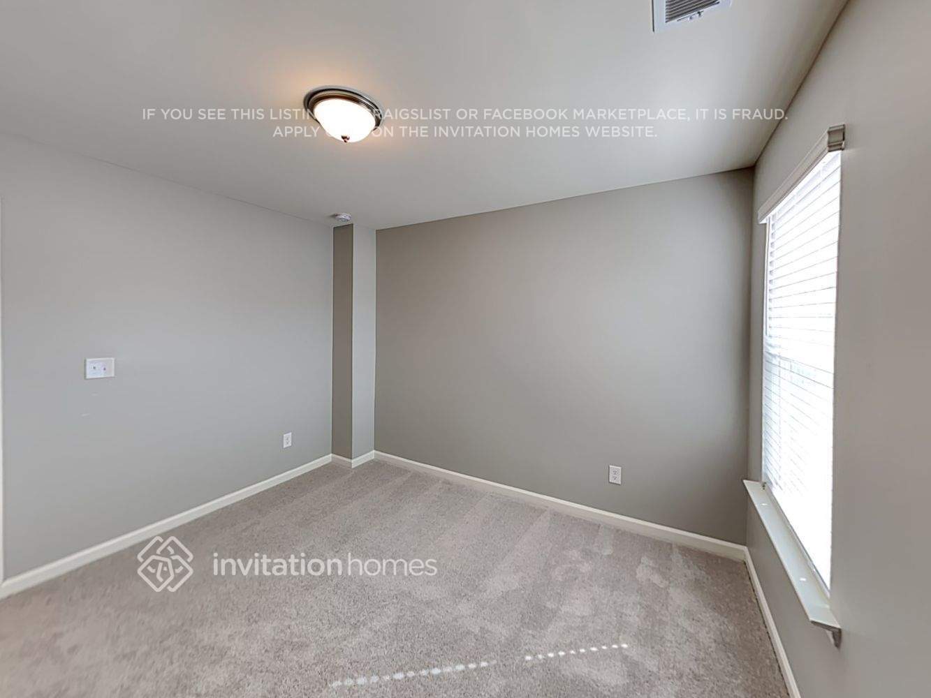 Building Photo - 121 Webster Cir