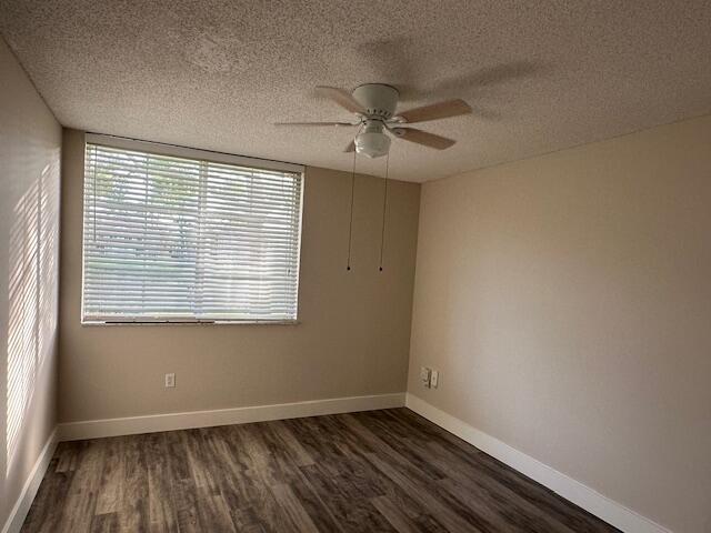 Building Photo - 7824 Sonoma Springs Cir