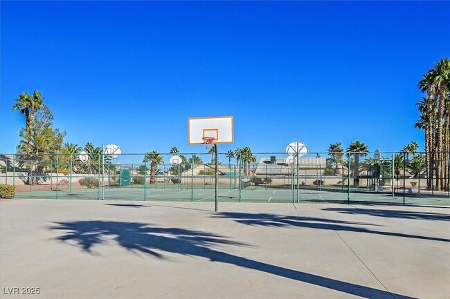 Building Photo - 4533 Bescano Dr