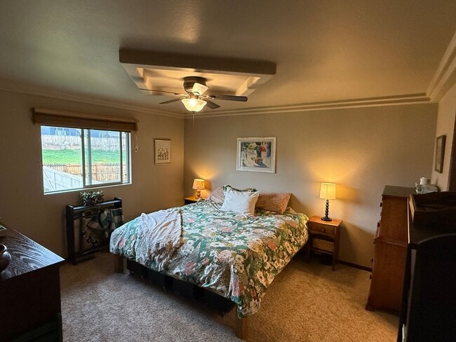 Building Photo - 4 Bedroom, 3 Bathroom Home for Rent