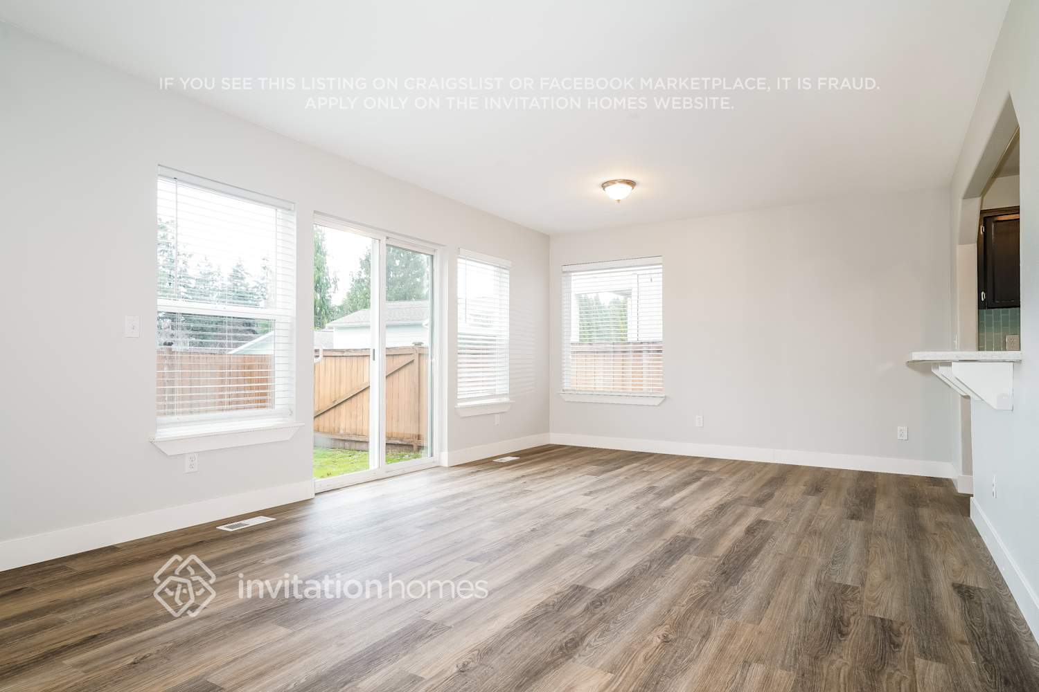 Building Photo - 19420 12th Ave Ct E