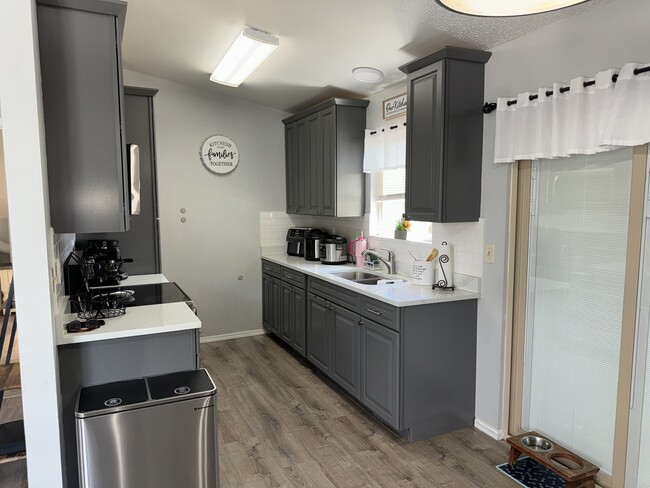 Building Photo - 4666 Witches Hollow Ln