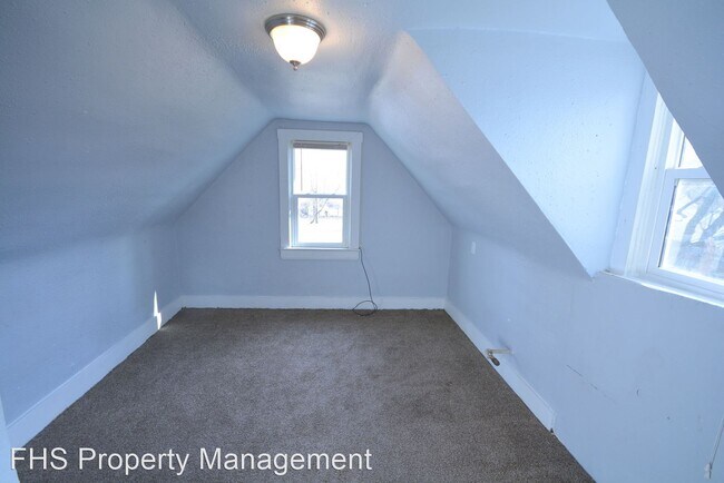 Building Photo - 4 br, 2 bath House - 1712 N Sherman Avenue