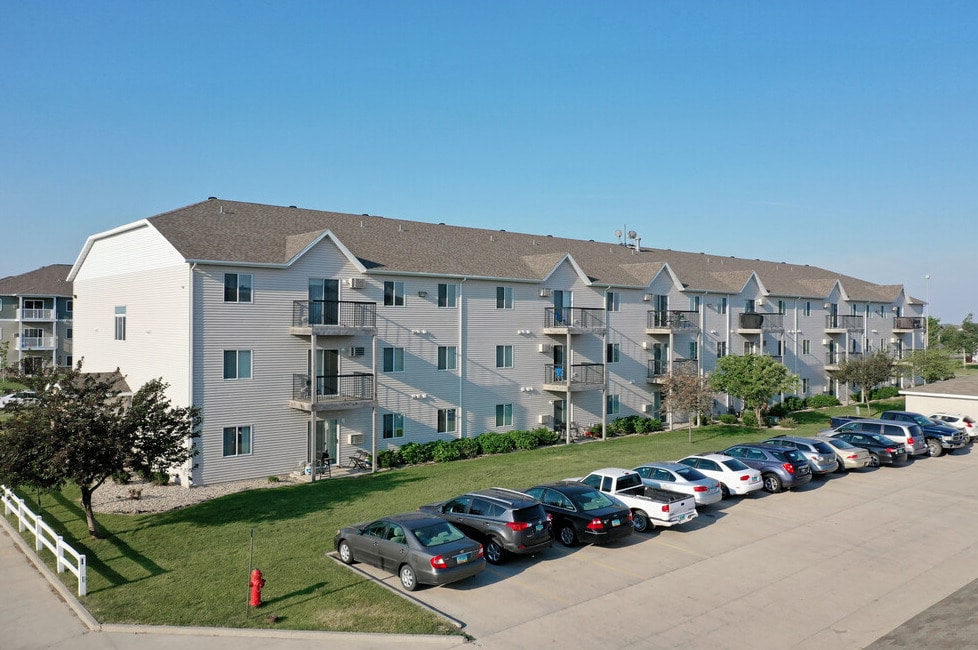Demaio I Ii Iii Apartments Fargo Nd Apartment Finder