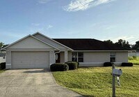 Building Photo - 3/2/2 Beautiful Home with Spacious Backyar...
