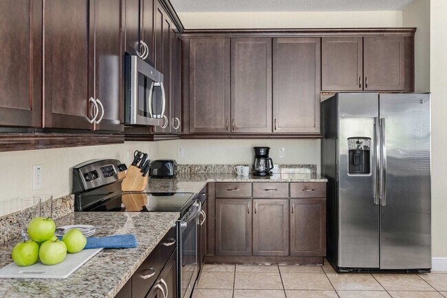 Building Photo - 909 Desert Mountain Ct