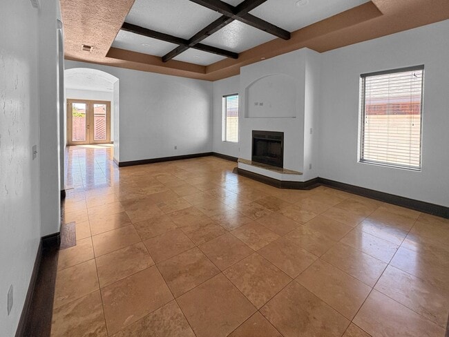 Building Photo - 1611 W Camino Del Arco
