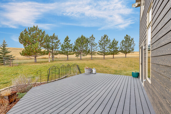 Composite Deck - 251 Dune Dr