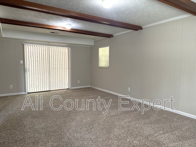 Building Photo - 5798 Hilton Ridge Rd