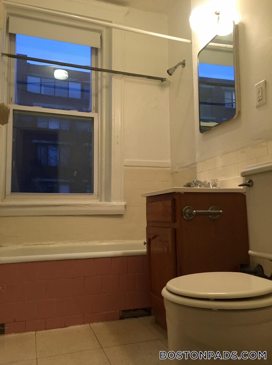 Building Photo - 25 Walbridge St