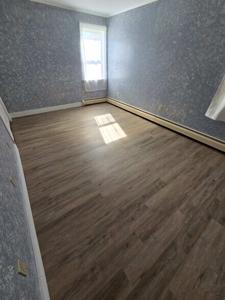 Building Photo - 1584 PA-106