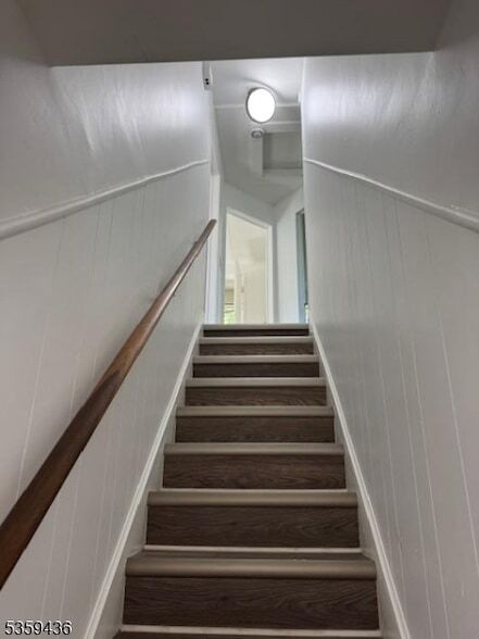 Building Photo - 475 US-206