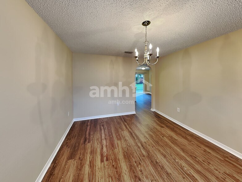 Building Photo - 237 Sawyerwood Pl
