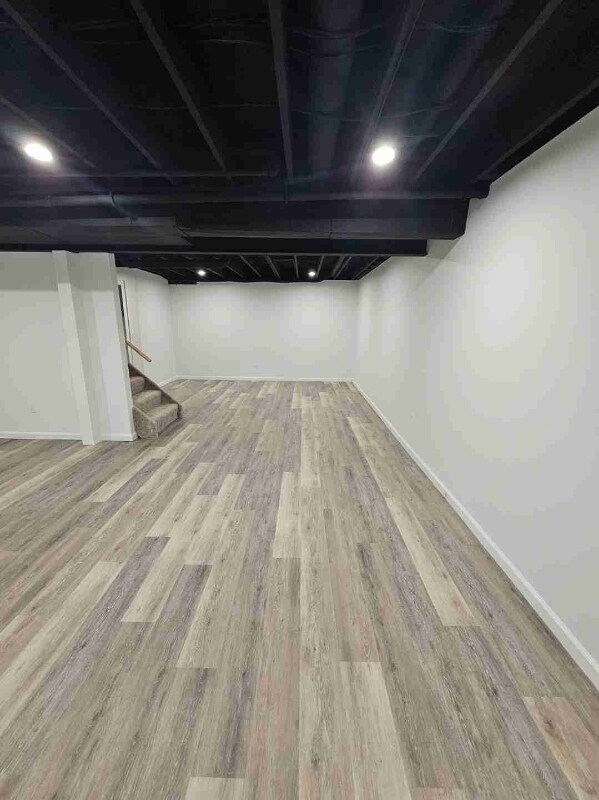 Building Photo - 758 Oleander Ct