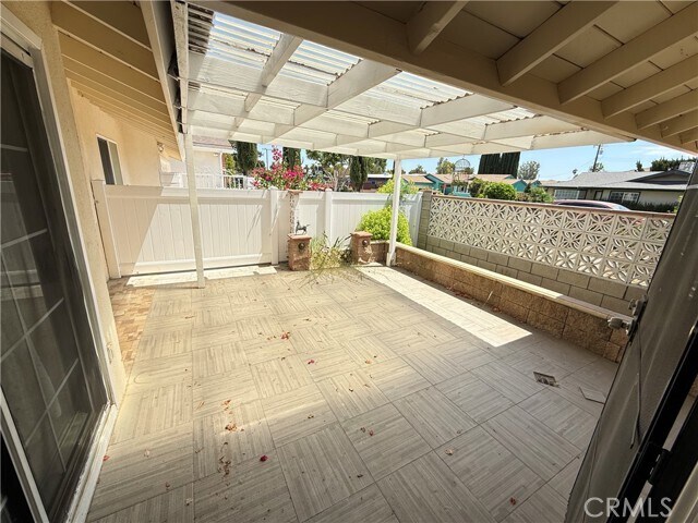 Building Photo - 601 Camino Grove Ave