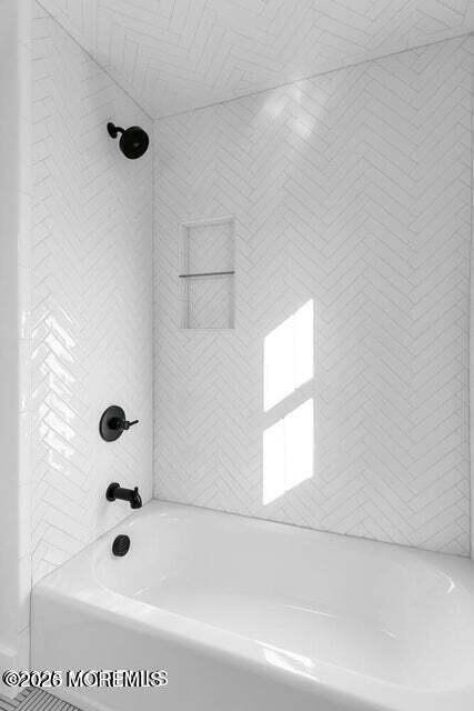 Building Photo - 514 River Rd