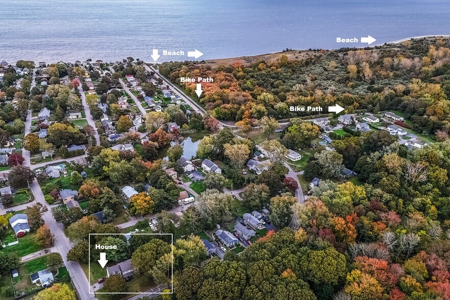 Aerial view of neighborhood with access to two private beaches and bike path - 278 Harrison St