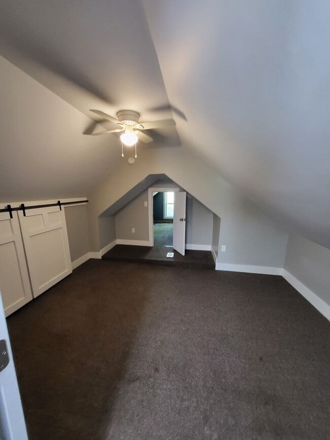 Building Photo - 372 Orchard Ave