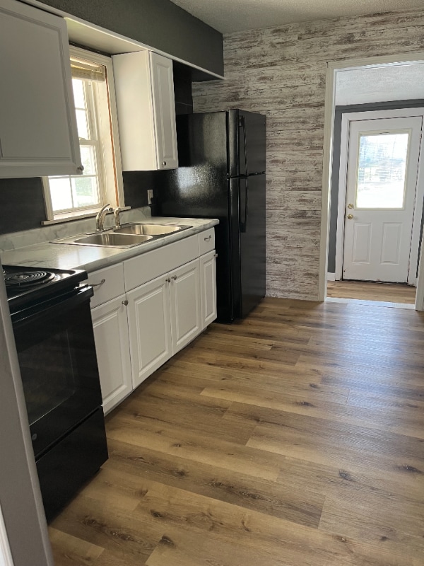 Building Photo - 2409 Perkins Dr