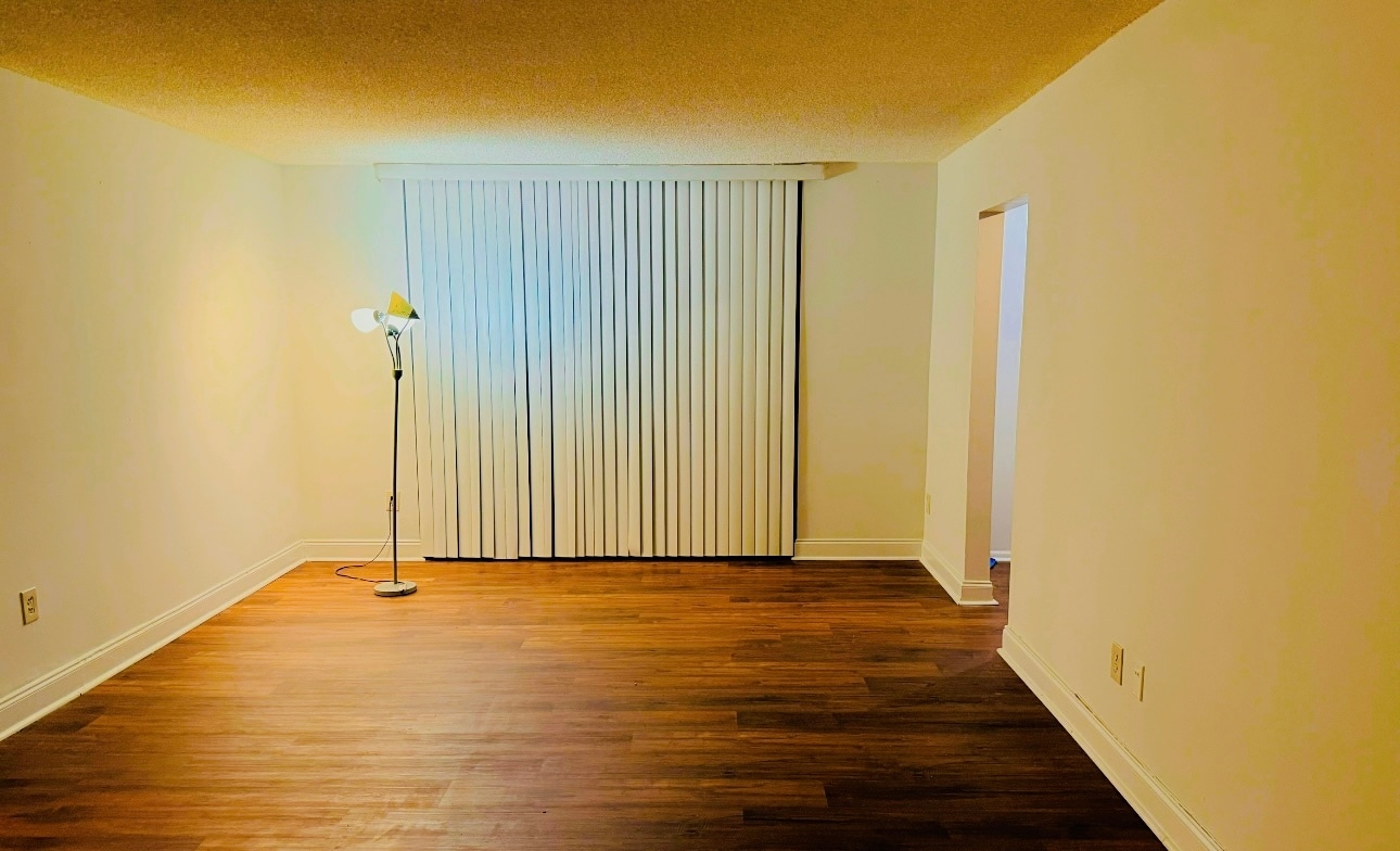 Building Photo - 492 NW 165th Street Rd