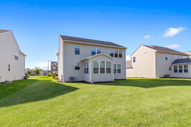 Building Photo - 3628 Birch Ln