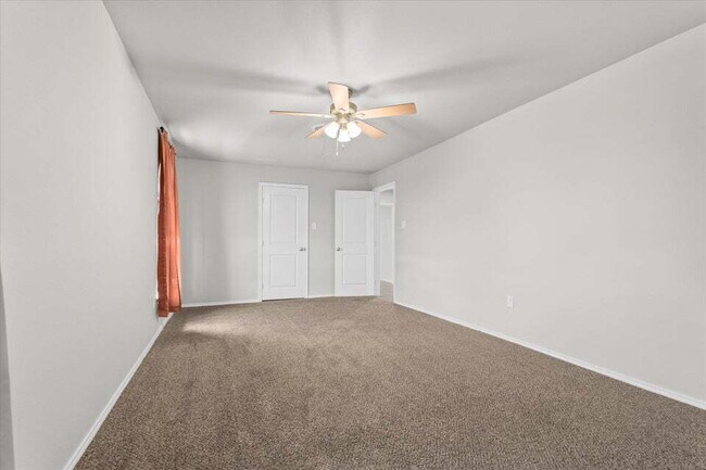 Building Photo - Extra spacious brick home in New Home, TX