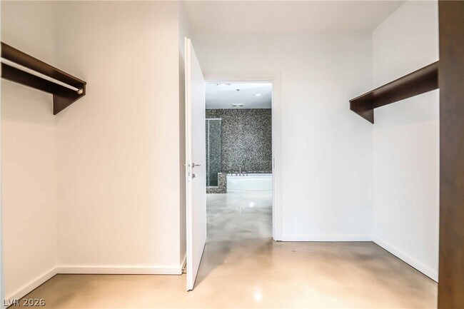 Building Photo - 900 S Las Vegas Blvd