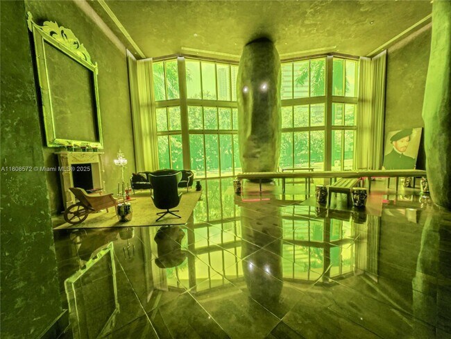 Building Photo - 495 Brickell Ave