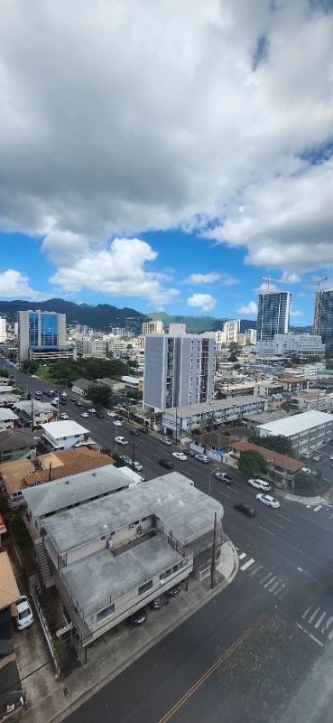 Building Photo - 1296 Kapiolani Blvd