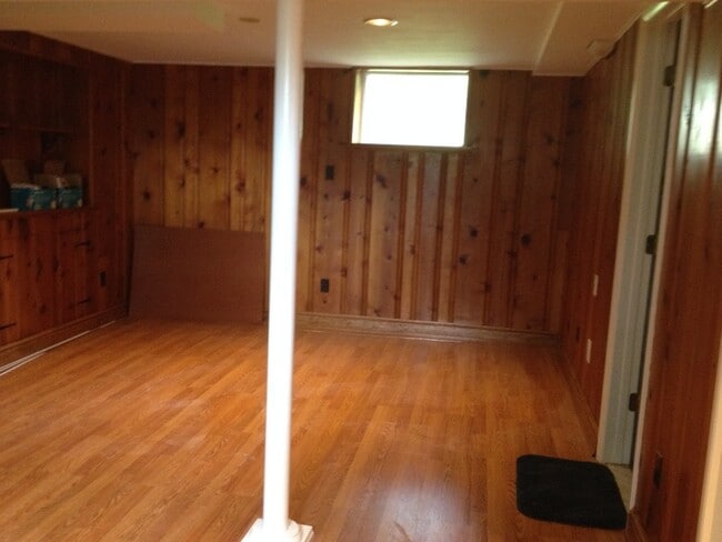 Building Photo - 3905 Brenda Ln