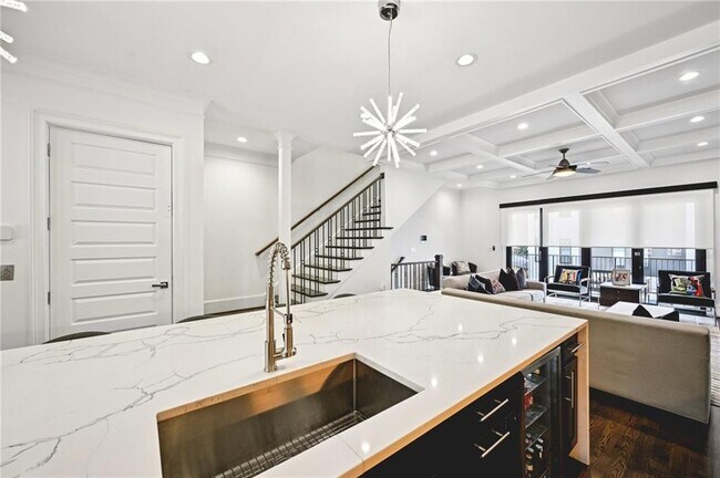 Building Photo - 1108 Briar Cove Cir