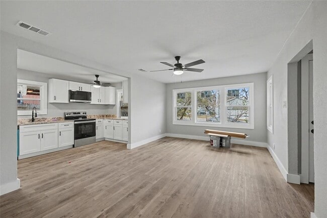 Building Photo - 4220 Ramey Ave