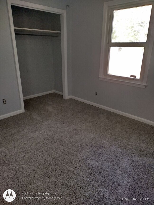 Building Photo - Beautiful 4 Bedroom 1.5 Bath Home for rent