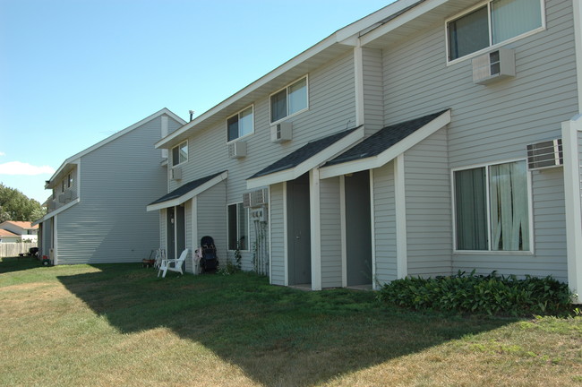 Building Photo - Abbey Field Townhomes