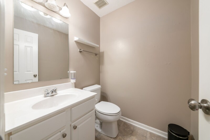 Building Photo - 8607 Clover Glade Dr