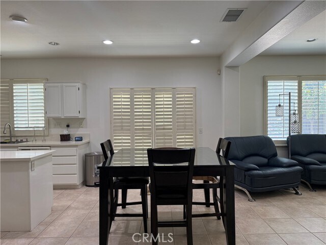 Building Photo - 7125 Ravenswood Pl