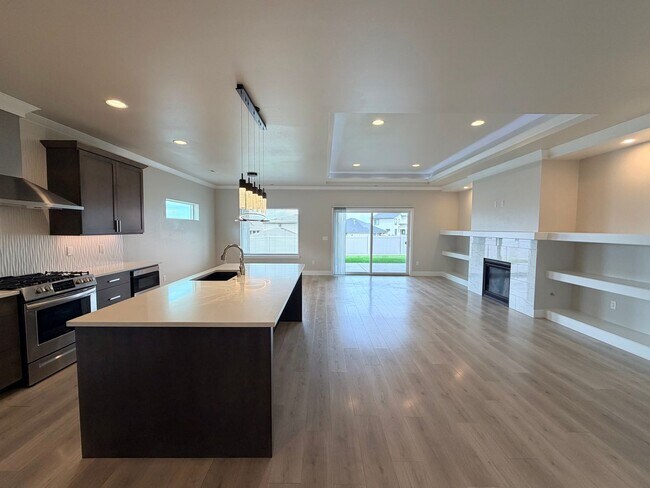 Building Photo - Gorgeous 4 bed, 2.5 ba in Richland's Westcliffe Neighborhood