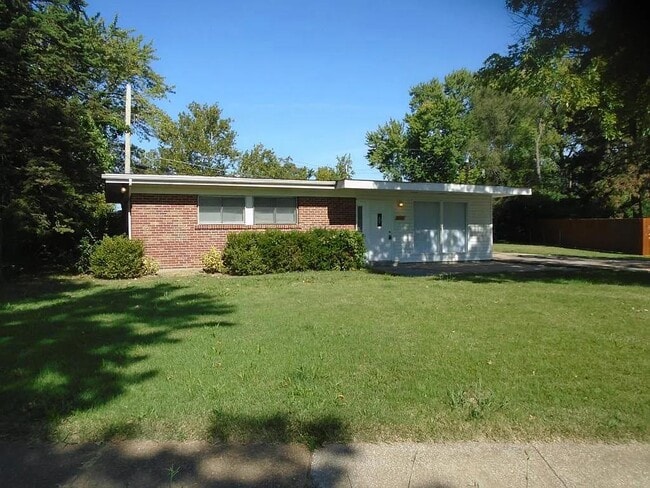 Building Photo - 6713 St Olaf Dr