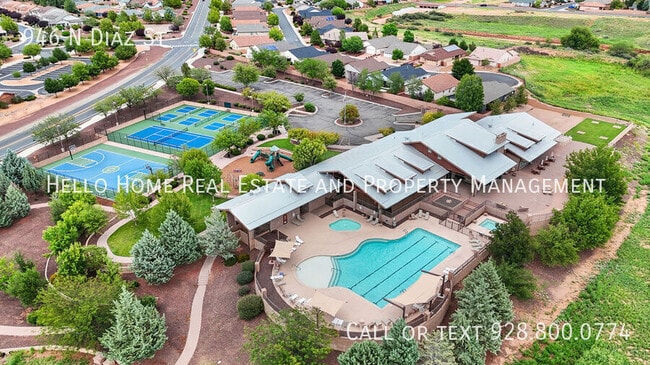 Building Photo - 946 N Diaz St